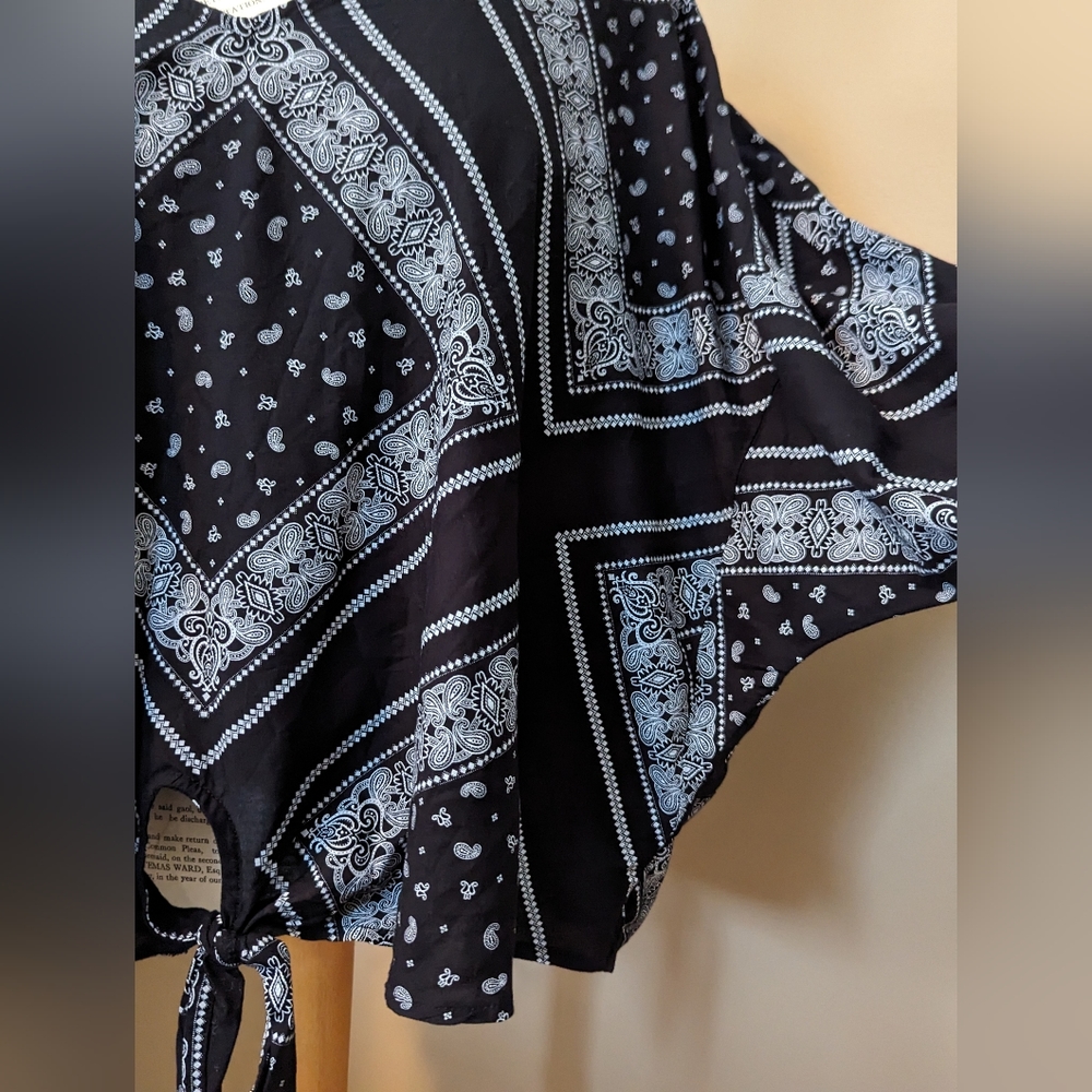 Lane Bryant 14/16 Bandana Style Front Tie Blouse Top - Picture 5 of 5